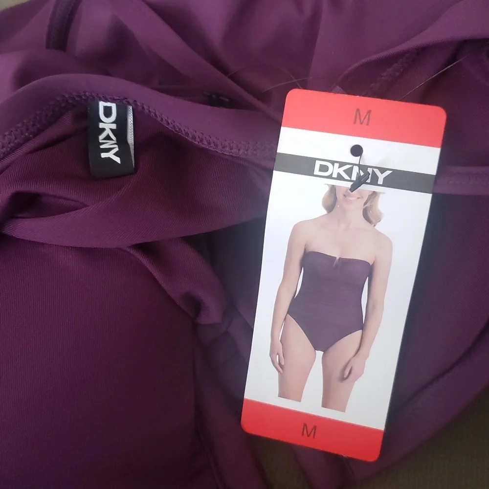 New Purple Tummy Control Vacation Ready Convertible Straps Slimming Swimsuit - Picture 4 of 6